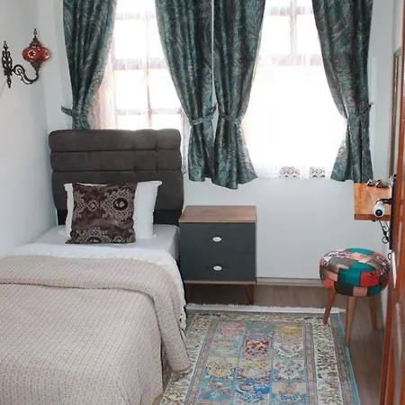 וילה Leila Old House אנטליה